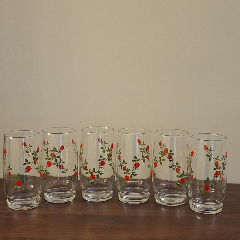 Vintage tall juice glass set